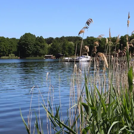 Am Oase Am Vilzsee, Cleaning Included Mirow